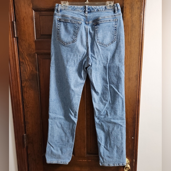 Liz Claiborne Women's Jeans - Picture 3 of 4